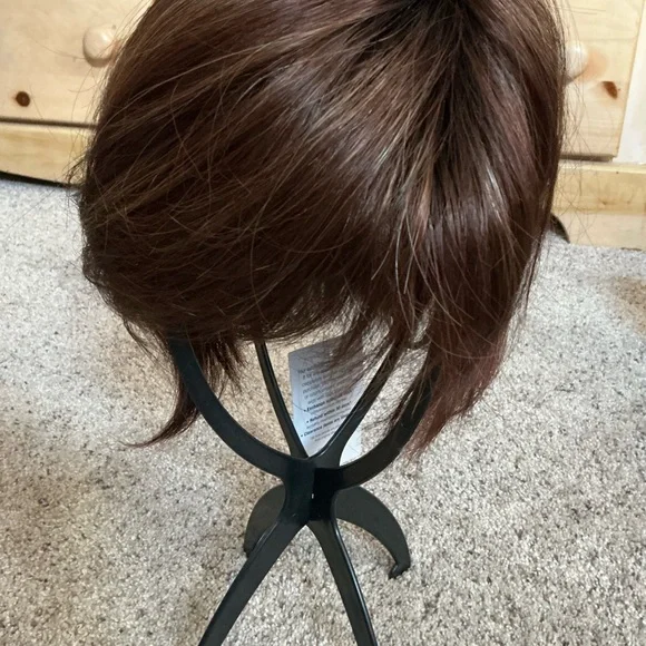 Charlie Wig
Auburn Sugar Rooted color - Picture 4 of 9